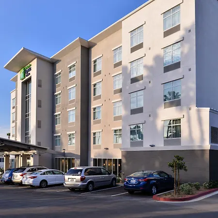 Holiday Inn Express & Suites San Diego - Mission Valley By Ihg-2